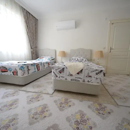 Prima 9+2 Hotel *